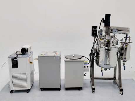 stainless steel reactor.jpg